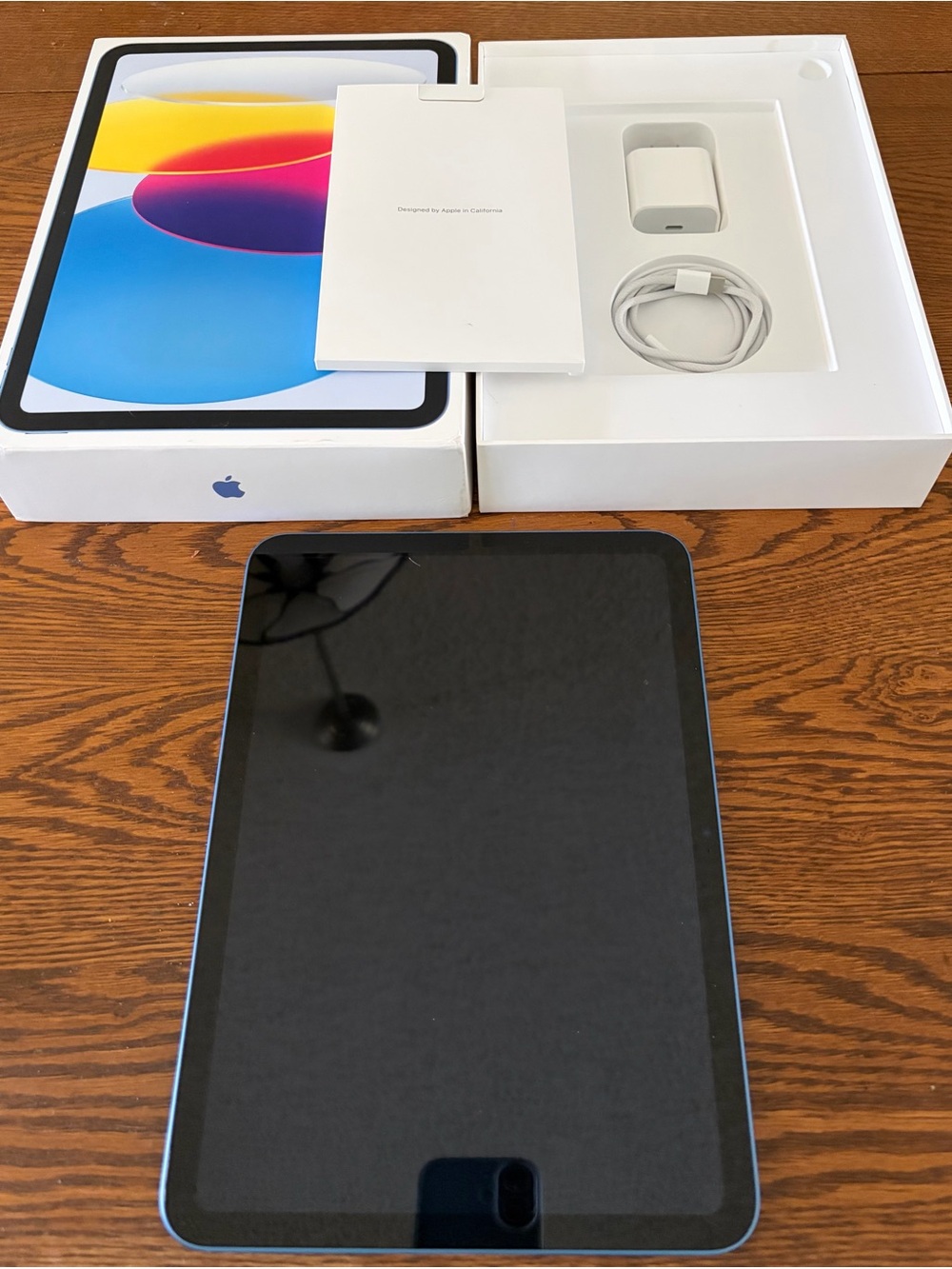 2025 Apple iPad Mini A16 128gb WiFi in Blue with Charger & USB-C Cable Like New